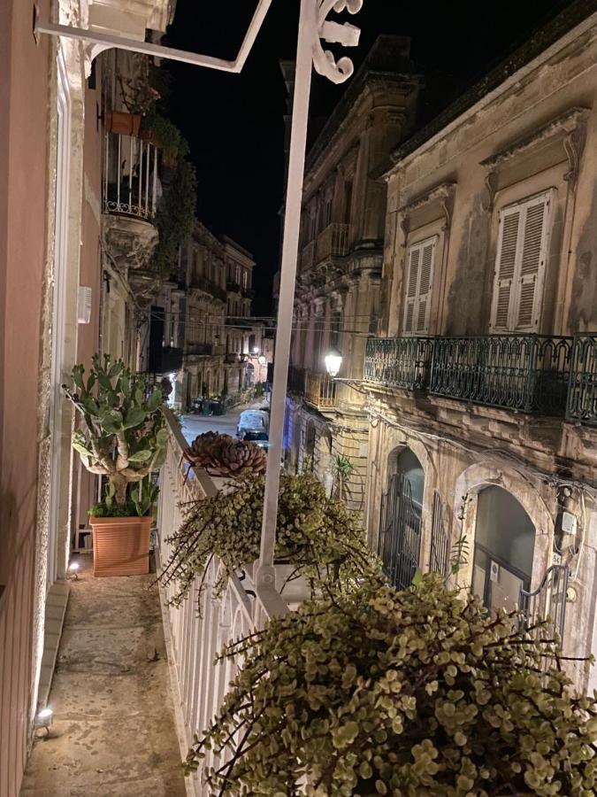 Balcony In Giudecca By Ortigia Apartments Syracuse Ngoại thất bức ảnh